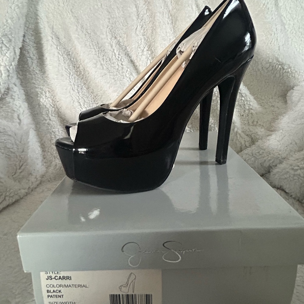 Jessica Simpson Black Patent Heels